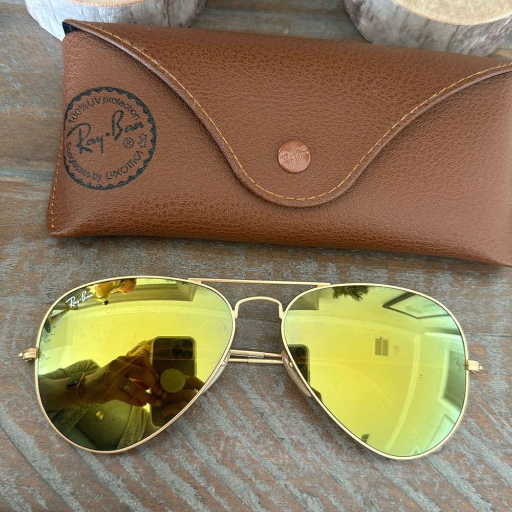 Womens Ray Ban aviators